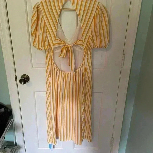 NWT CUPSHE Women's V Neck Striped Tie Back A Shape Knee Length Dress Siz… - Picture 9 of 12